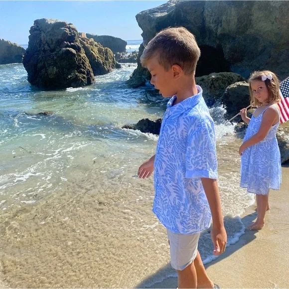 SOLD - Roller Rabbit Linen Ss shirt LIKE NEW size 8 - Picture 2 of 7